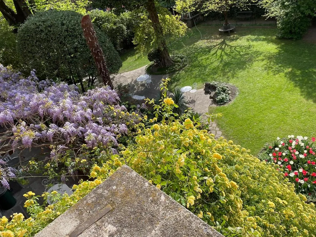 Trilocale In Villa Signorile Milan Italy
